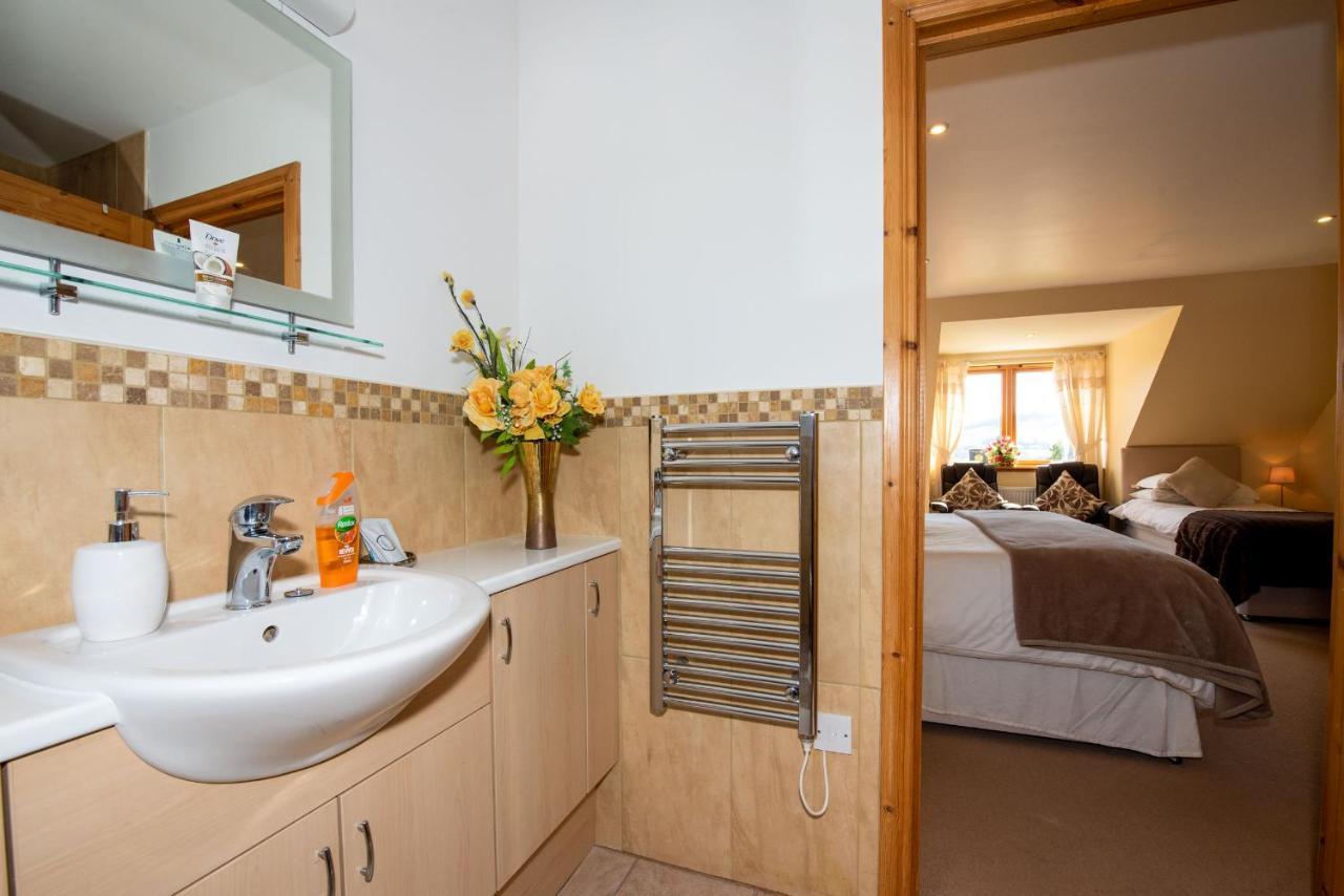 Tigh An Each B&B & Laggan Glamping Newtonmore Exterior photo