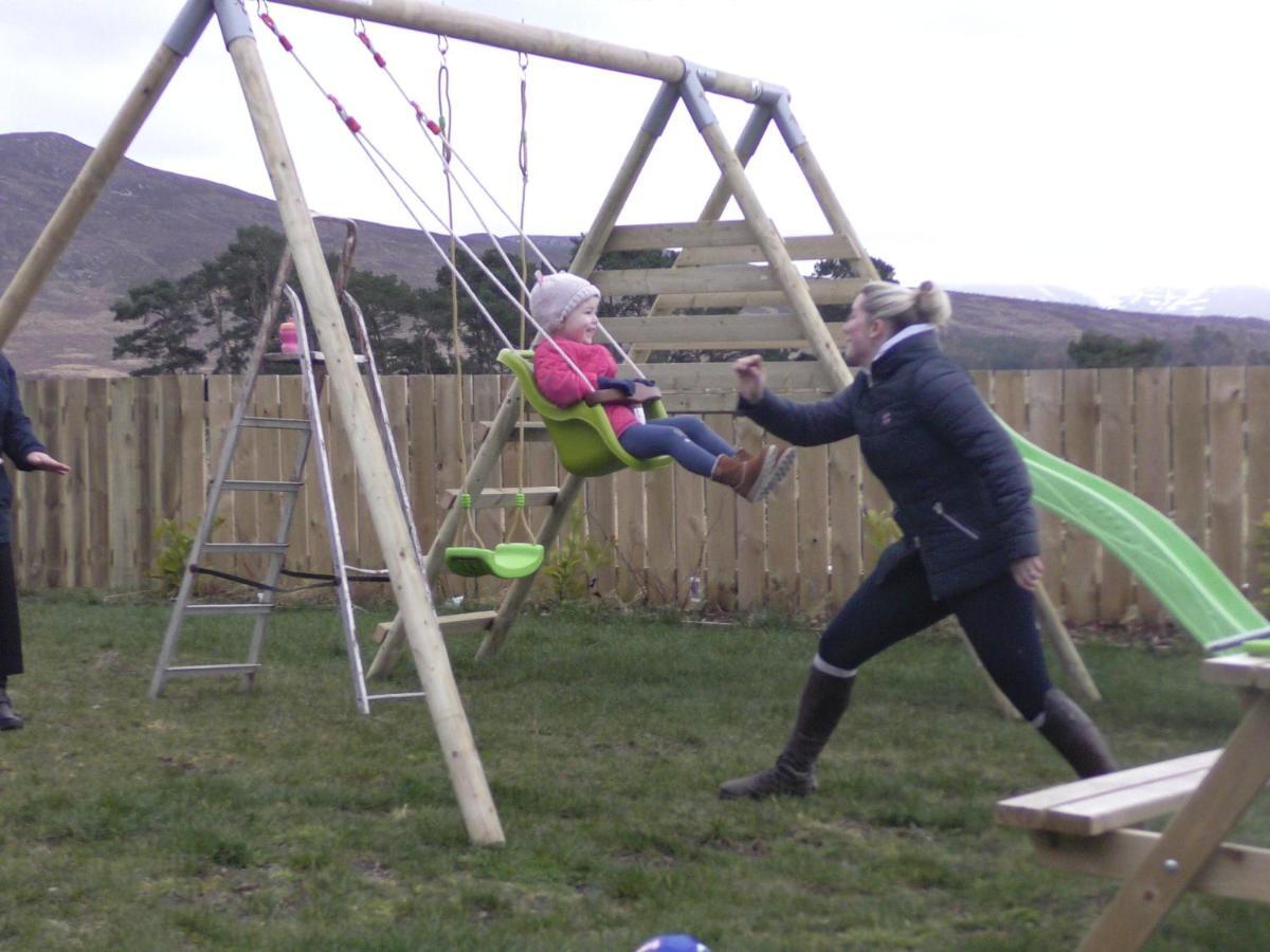 Tigh An Each B&B & Laggan Glamping Newtonmore Exterior photo